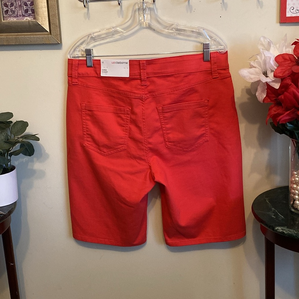 NWT Liz Claiborne Mid-Rise Soft Cotton Stretch Shorts Sz 12. - Picture 7 of 9